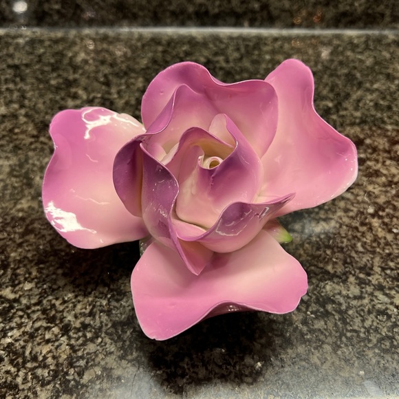 Other - Porcelain Rose statue